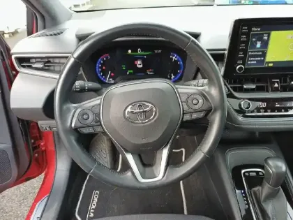 Photo 8 Toyota Corolla  Hybride 122h