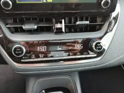 Photo 14 Toyota Corolla  Hybride 122h