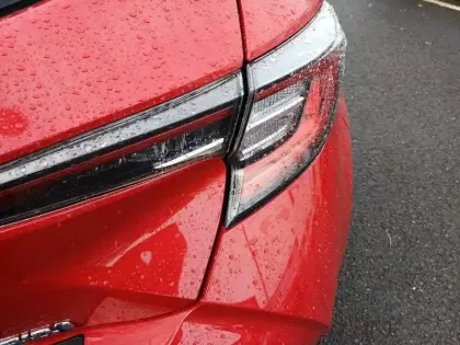 Photo 16 Toyota Corolla  Hybride 122h