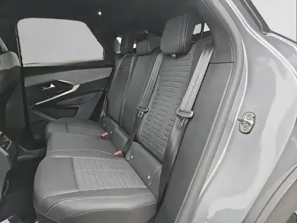 Photo 11 Peugeot 3008  Hybrid 136 e-DCS6