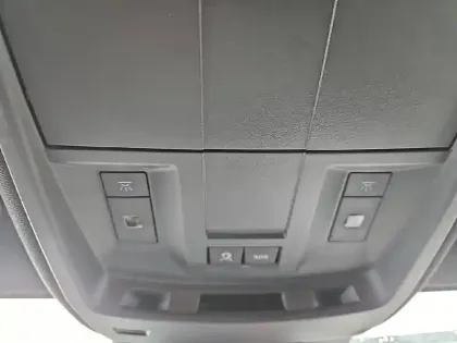 Photo 18 Peugeot 3008  Hybrid 136 e-DCS6