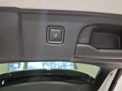 Photo 23 Leapmotor C10  REEV 28.4 kWh - 158 kW