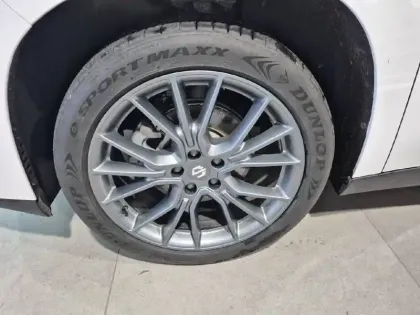 Photo 12 Leapmotor C10  REEV 28.4 kWh - 158 kW