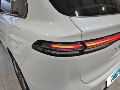 Photo 16 Leapmotor C10  REEV 28.4 kWh - 158 kW