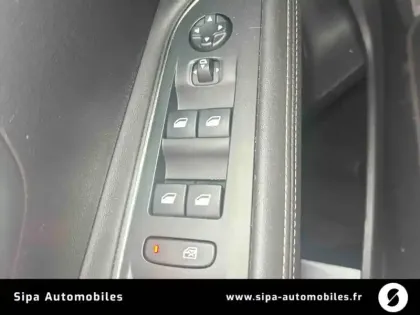 Photo 143 Peugeot 3008  Hybrid 225 e-EAT8