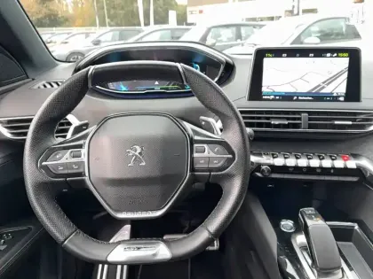 Photo 49 Peugeot 3008  Hybrid 225 e-EAT8