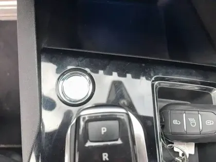 Photo 26 Peugeot 3008  Hybrid 225 e-EAT8