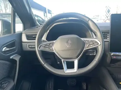 Photo 19 Renault Symbioz  E-Tech full hybrid 145