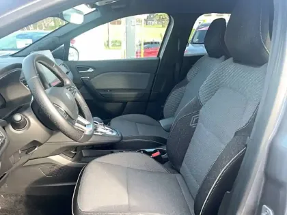 Photo 6 Renault Symbioz  E-Tech full hybrid 145