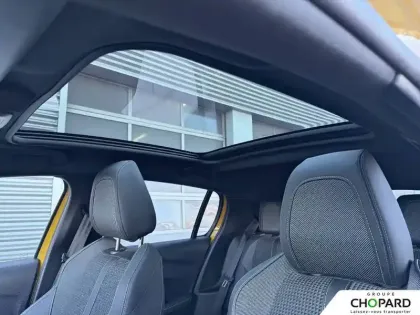 Photo 16 Peugeot 208  PureTech 100 S&S BVM6