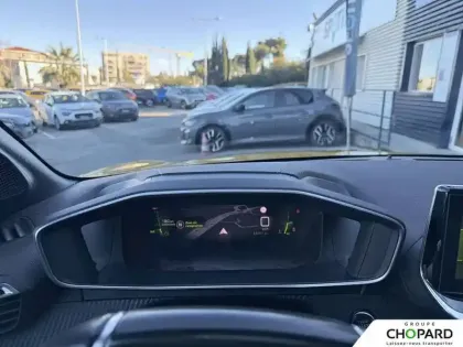 Photo 18 Peugeot 208  PureTech 100 S&S BVM6