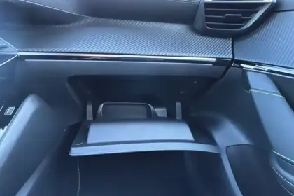 Photo 15 Peugeot 208  Hybrid 110 e-DCS6