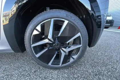 Photo 20 Peugeot 208  Hybrid 110 e-DCS6