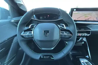 Photo 8 Peugeot 208  Hybrid 110 e-DCS6