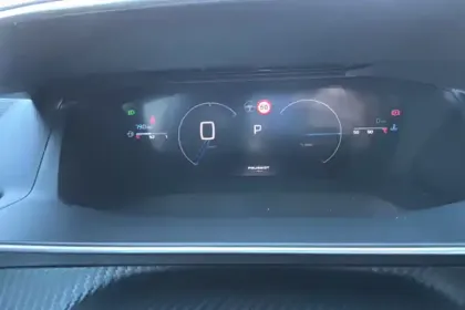 Photo 9 Peugeot 208  Hybrid 110 e-DCS6