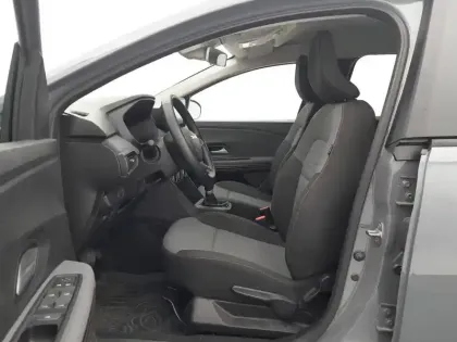 Photo 9 Dacia Jogger  Hybrid 140 7 places GSR2