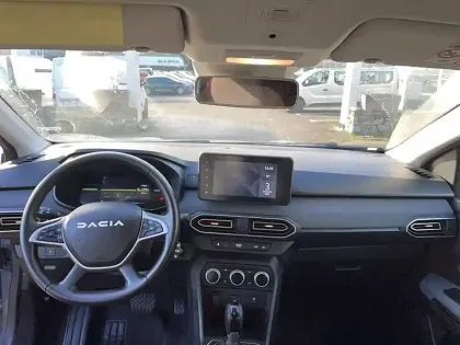 Photo 25 Dacia Jogger  Hybrid 140 7 places GSR2