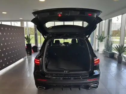 Photo 32 Mercedes GLB  200 d 8G-DCT