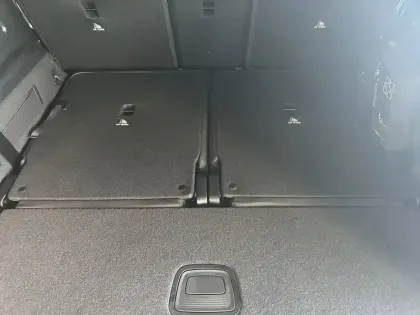 Photo 49 Mercedes GLB  200 d 8G-DCT