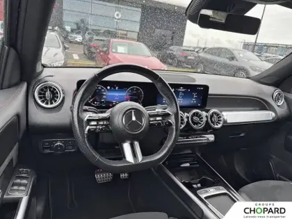 Photo 61 Mercedes GLB  200 d 8G-DCT