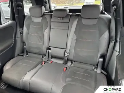 Photo 18 Mercedes GLB  200 d 8G-DCT