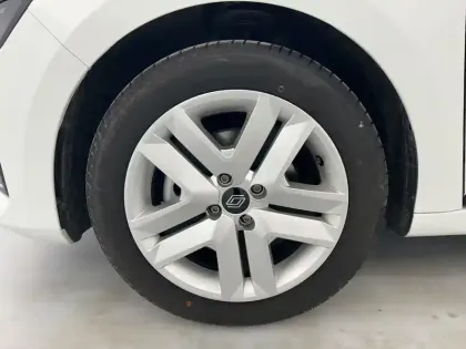 Photo 8 Renault Clio  Blue dCi 100 ch GSR2