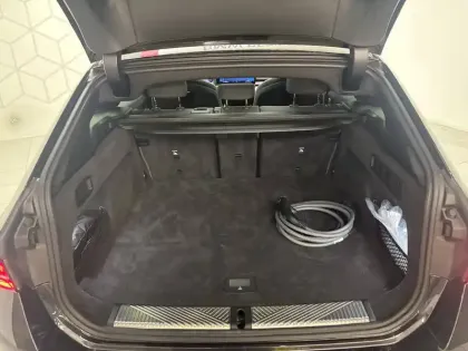 Photo 11 BMW Serie 5 Touring 530e PHEV 299 ch BVA8