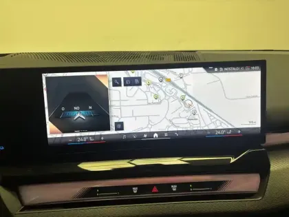 Photo 23 BMW Serie 5 Touring 530e PHEV 299 ch BVA8