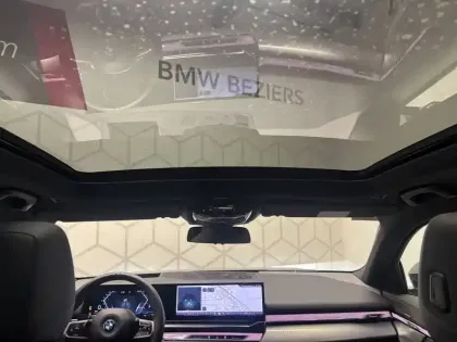 Photo 9 BMW Serie 5 Touring 530e PHEV 299 ch BVA8