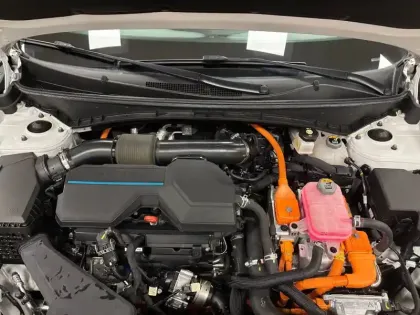 Photo 124 Hyundai Tucson  1.6 T-GDI 230 Hybrid BVA6