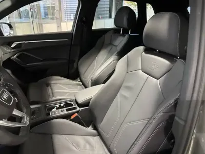 Photo 16 Audi Q3  35 TDI 150 ch S tronic 7