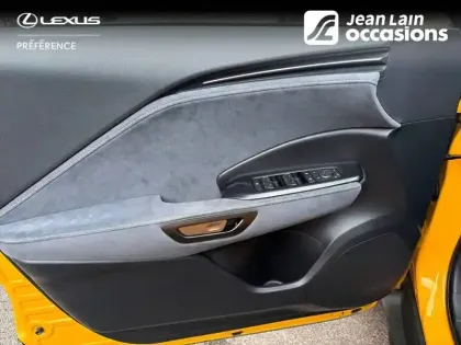 Photo 20 Lexus Lbx  4WD