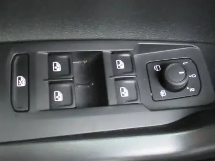 Photo 23 Volkswagen Taigo  1.0 TSI 116 DSG7