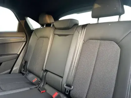 Photo 13 Audi Q3  Sportback 35 TFSI 150 ch S tronic 7