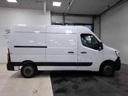 Photo 38 Renault Master  FGN TRAC F3300 L2H2 BLUE DCI 135