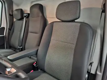 Photo 23 Renault Master  FGN TRAC F3300 L2H2 BLUE DCI 135