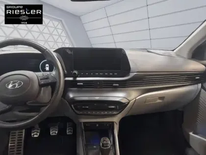 Photo 7 Hyundai Bayon  1.0 T-GDi 100 Hybrid 48V