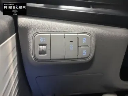 Photo 14 Hyundai Bayon  1.0 T-GDi 100 Hybrid 48V