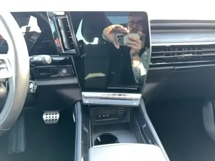 Photo 11 Renault Austral  E-Tech full hybrid 200 GSR2