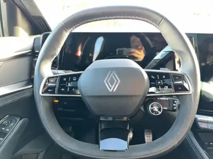 Photo 14 Renault Austral  E-Tech full hybrid 200 GSR2