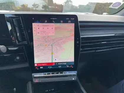 Photo 22 Renault Austral  E-Tech full hybrid 200 GSR2