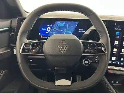 Photo 13 Renault Espace  E-Tech full hybrid 200 GSR2