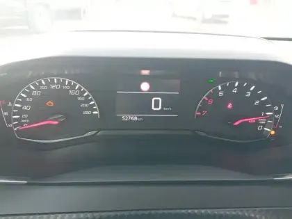 Photo 11 Peugeot 208  BlueHDi 100 S&S BVM6