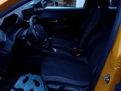 Photo 8 Peugeot 208  PureTech 100 S&S BVM6