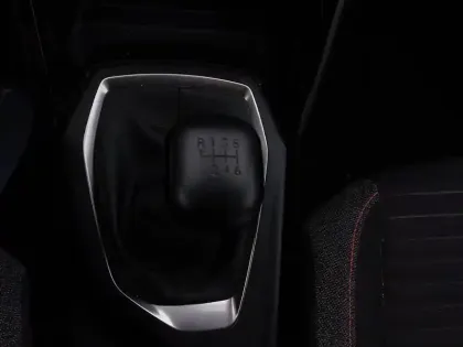 Photo 12 Peugeot 208  PureTech 100 S&S BVM6