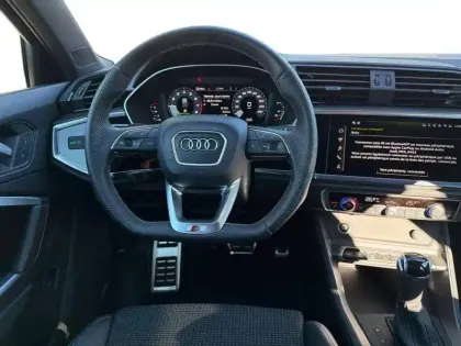 Photo 11 Audi Q3  35 TFSI 150 ch S tronic 7