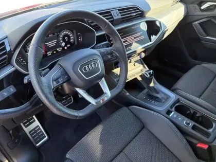 Photo 14 Audi Q3  35 TFSI 150 ch S tronic 7