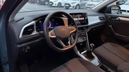 Photo 4 Volkswagen T-roc  1.5 TSI EVO2 150 Start/Stop BVM6