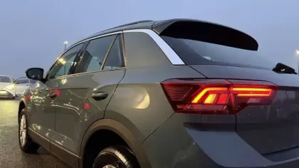 Photo 27 Volkswagen T-roc  1.5 TSI EVO2 150 Start/Stop BVM6