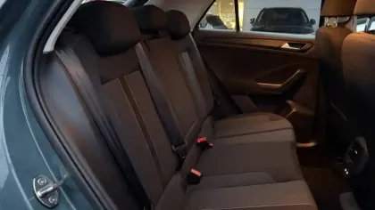 Photo 8 Volkswagen T-roc  1.5 TSI EVO2 150 Start/Stop BVM6